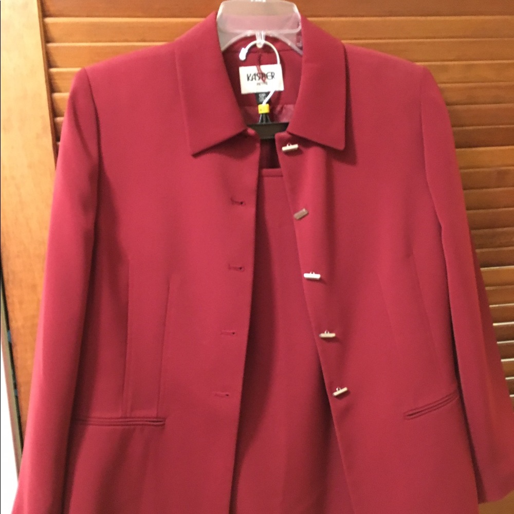 Kasper Petite Suit